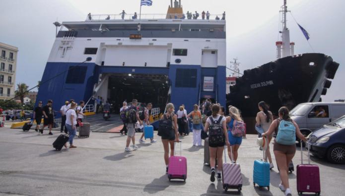 Διαμέρισμα Στο Κέντρο Δίπλα Στα Νοσοκομεία Και Τα Αξιοθέατα Apartment Атина Екстериор снимка